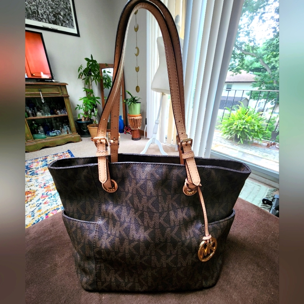 MICHEAL KORS Signature Tote Bag / Purse